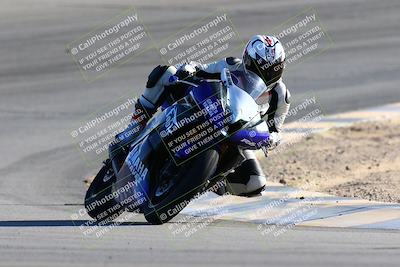 media/Jan-08-2022-SoCal Trackdays (Sat) [[1ec2777125]]/Turn 10 (2pm)/